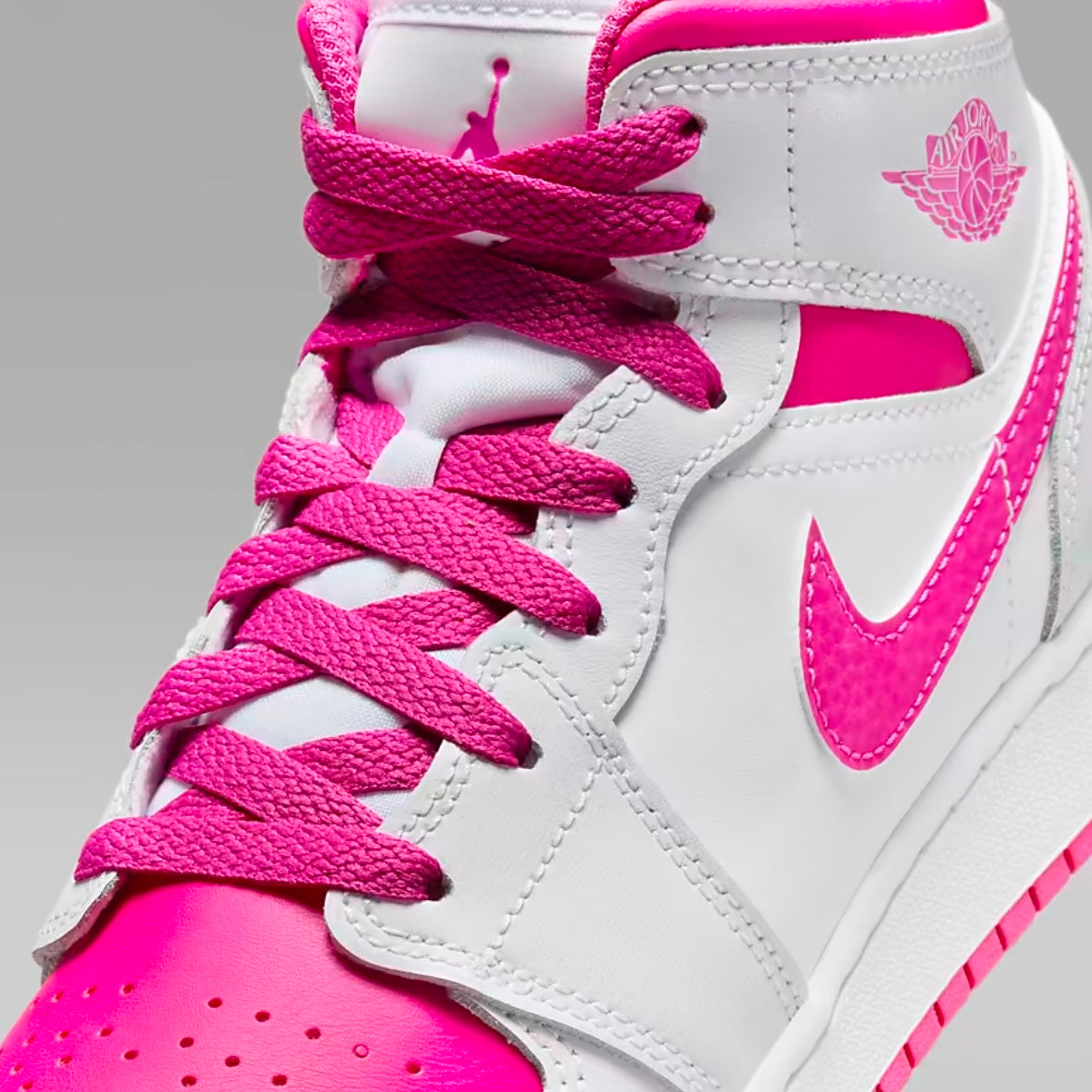 Nike Air Jordan 1 Mid