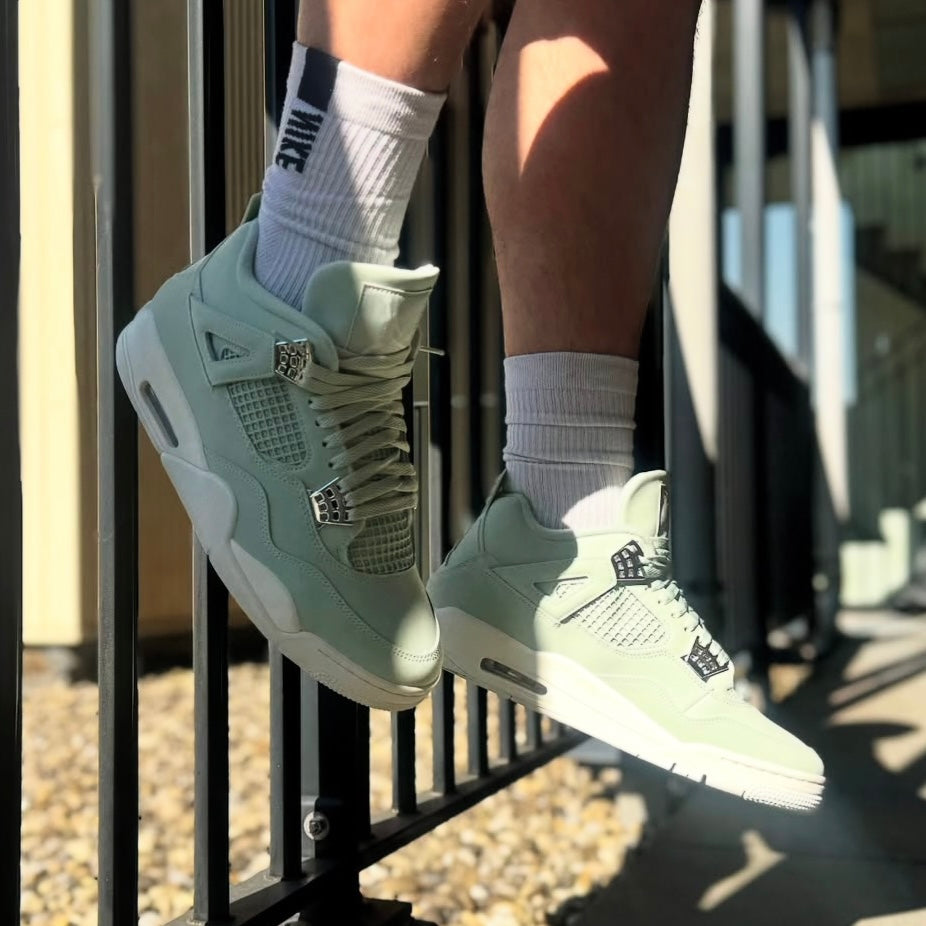 Nike Air Jordan 4 “Abundance”