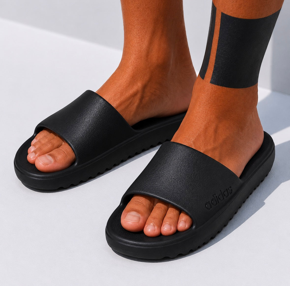 Adidas ciabatta