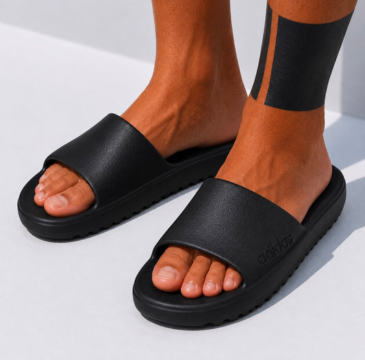 Adidas ciabatta