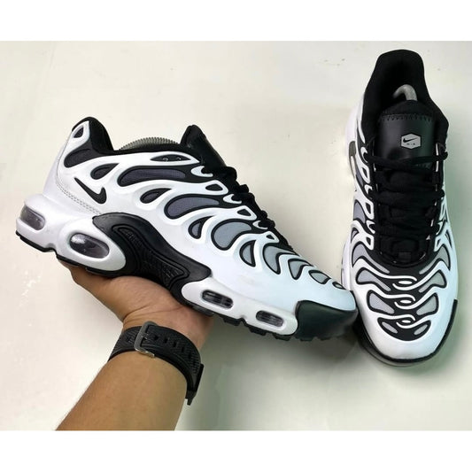 Nike Air Max Plus Drift