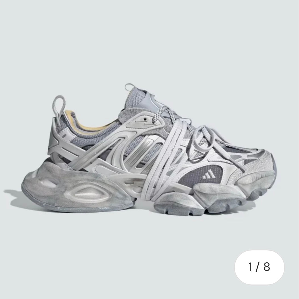 Adidas XLG Runner Delux