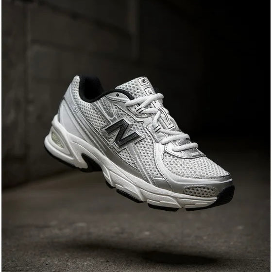 New Balance 740