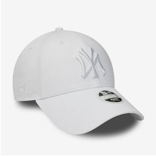 New York Yankees Essential Womens White 9FORTY Cap