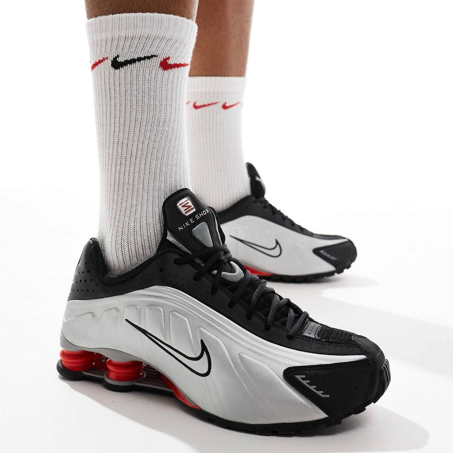 Nike Shox R4