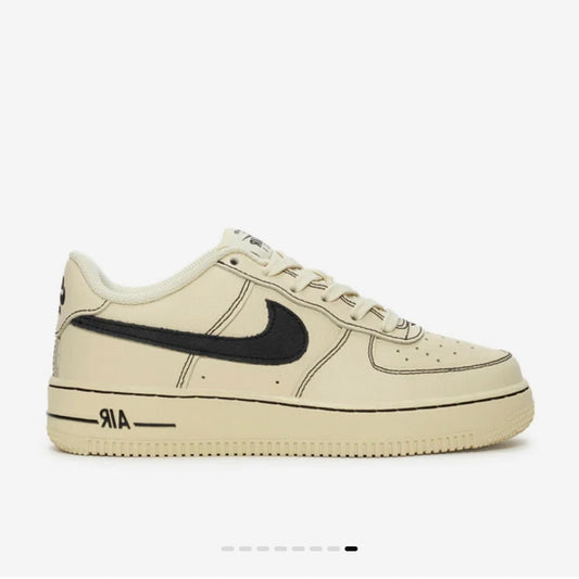 Nike Air Force 1 lv8 4