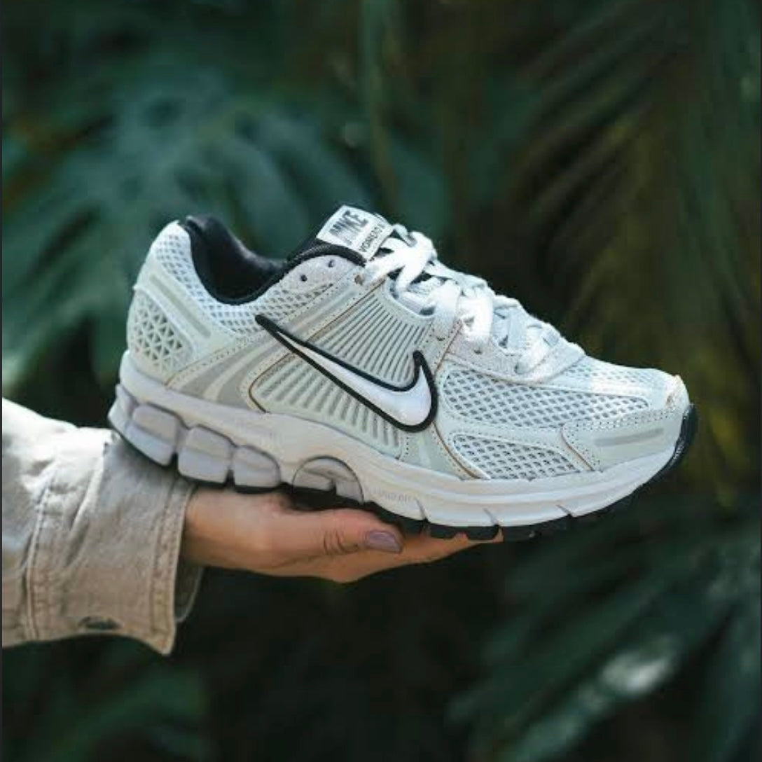 Nike Vomero 5