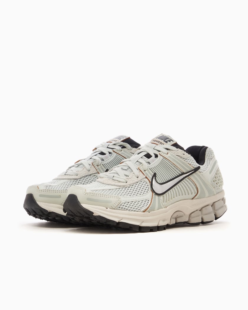 Nike Vomero 5