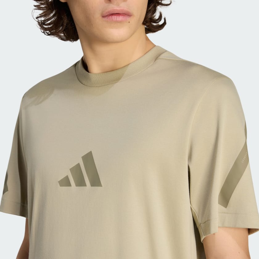 Adidas T-shirt