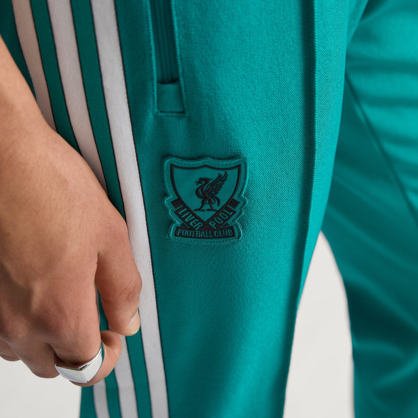 Adidas Tuta Liverpool 26