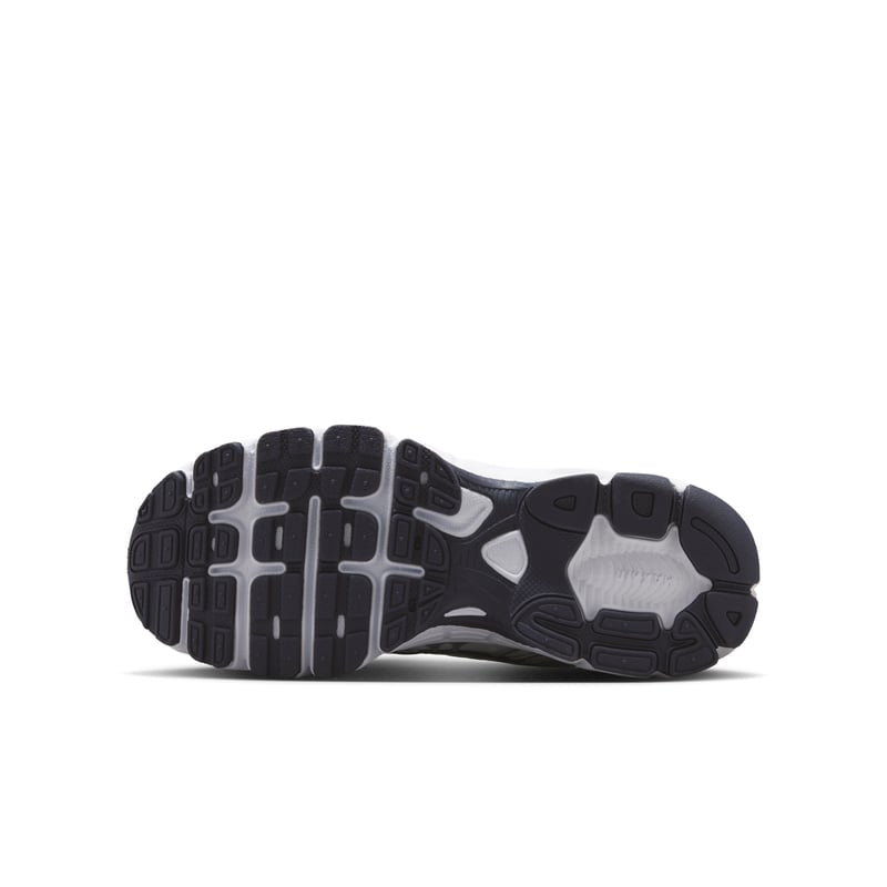 NIKE AIR MAX MOTO 2K