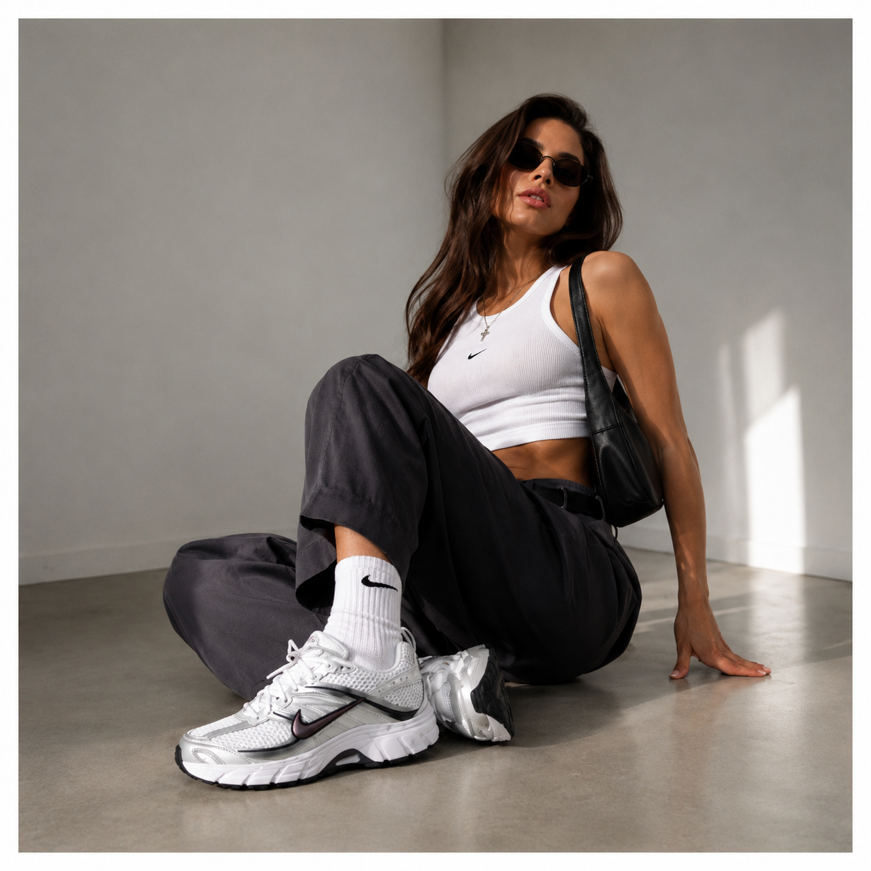 NIKE AIR MAX MOTO 2K