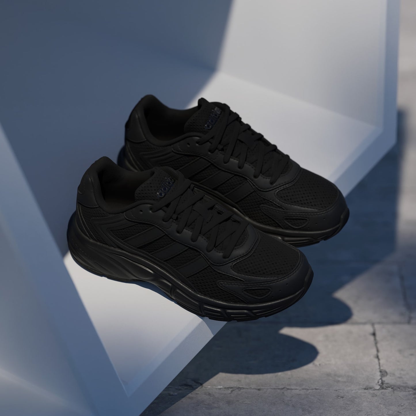 Adidas ECLYPTIX 2000