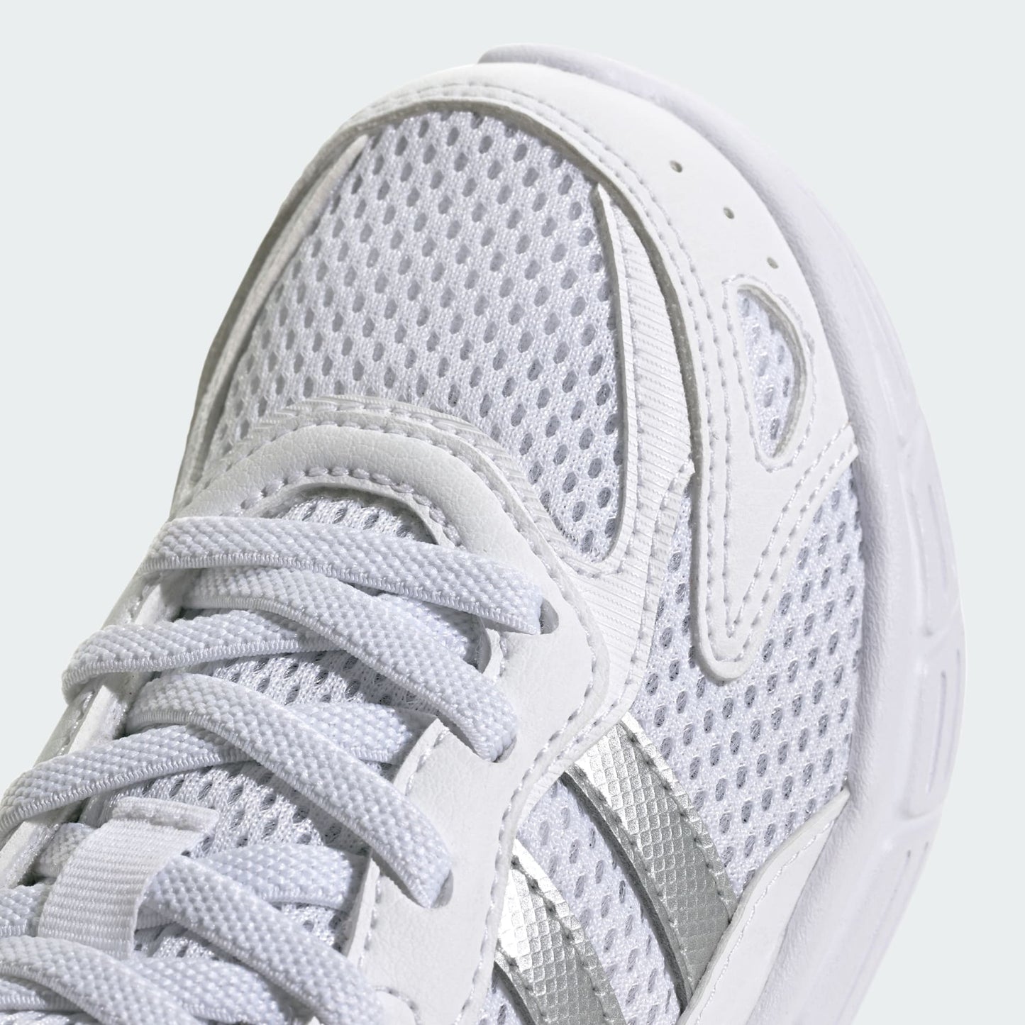 Adidas ECLYPTIX 2000